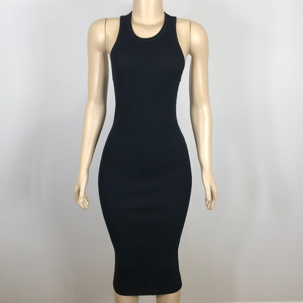 Beautiful Everlane Black Dress size Medium